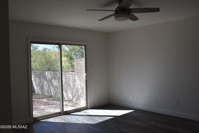 5930 N Placita Del Conde, Tucson, AZ 85718