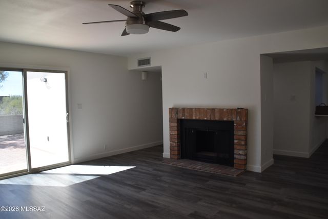 5930 N Placita Del Conde, Tucson, AZ 85718