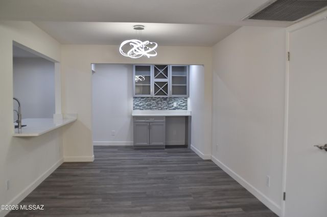 5930 N Placita Del Conde, Tucson, AZ 85718