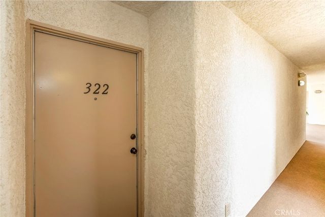 5325 Newcastle Ave. 322, Encino, CA 91316