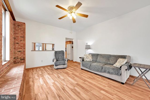 228 E CHERRY ST, Palmyra, PA 17078