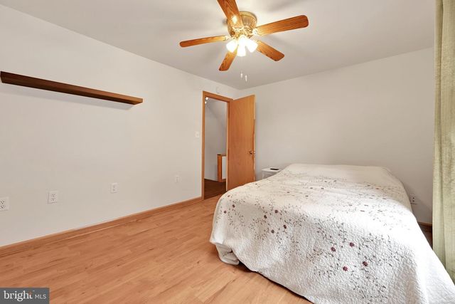 228 E CHERRY ST, Palmyra, PA 17078
