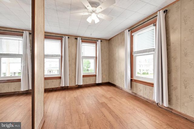 228 E CHERRY ST, Palmyra, PA 17078