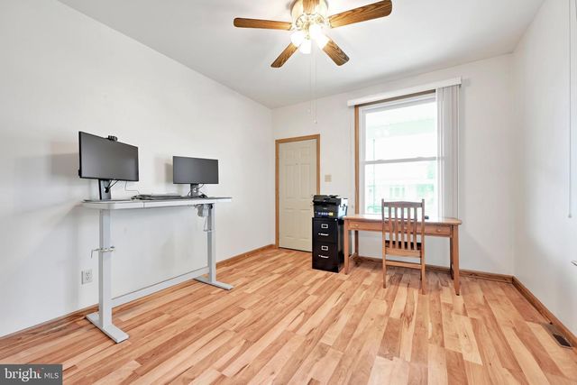 228 E CHERRY ST, Palmyra, PA 17078