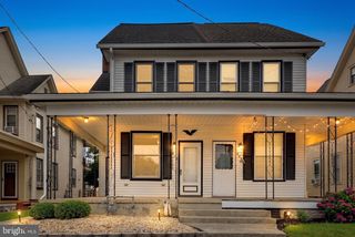 228 E CHERRY ST, Palmyra, PA 17078