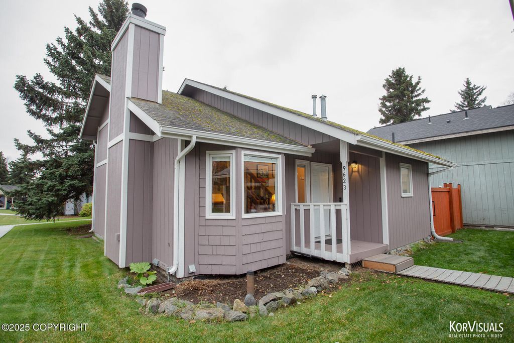 9623 Newhaven Loop, Anchorage, AK 99507
