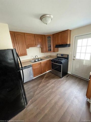 2396 Fisher Street, Melvindale, MI 48122