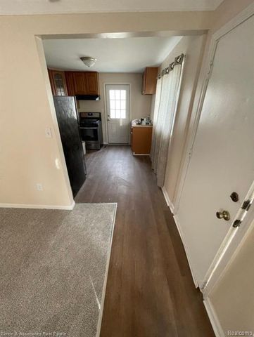 2396 Fisher Street, Melvindale, MI 48122