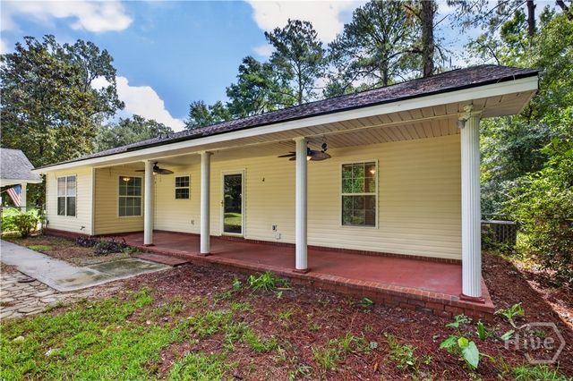 504 Lake Drive, Midway, GA 31320