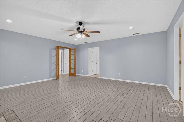 504 Lake Drive, Midway, GA 31320