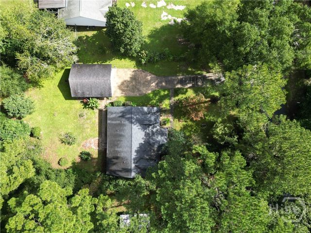 504 Lake Drive, Midway, GA 31320