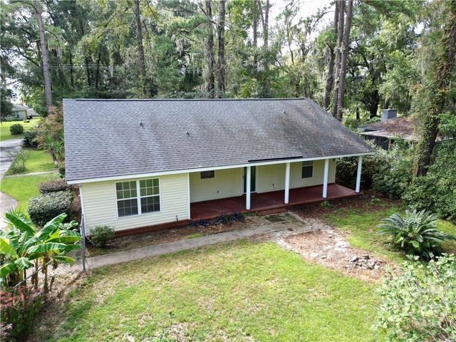 504 Lake Drive, Midway, GA 31320