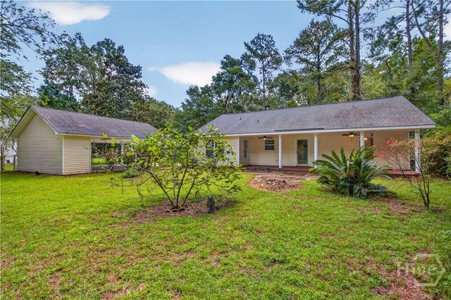 504 Lake Drive, Midway, GA 31320