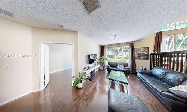 9640 Wyeth Ct, Wellington, FL 33414