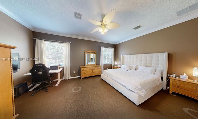 9640 Wyeth Ct, Wellington, FL 33414