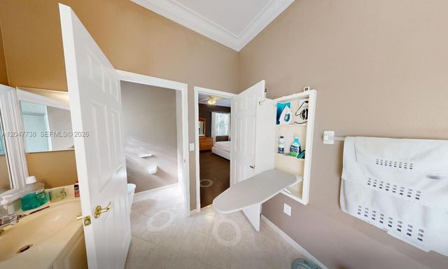 9640 Wyeth Ct, Wellington, FL 33414