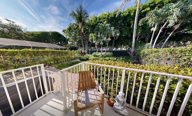 9640 Wyeth Ct, Wellington, FL 33414