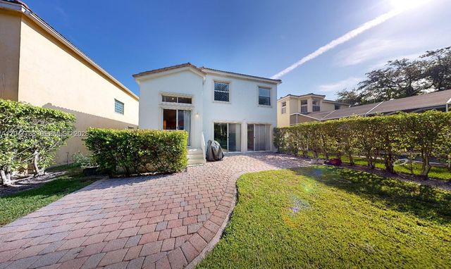 9640 Wyeth Ct, Wellington, FL 33414