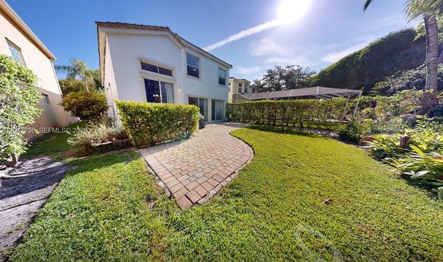 9640 Wyeth Ct, Wellington, FL 33414