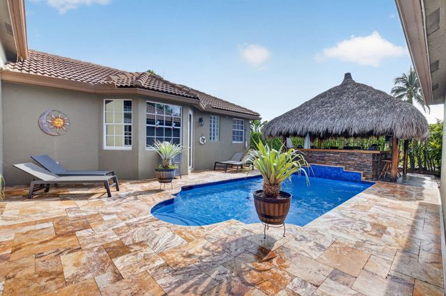 1590 SW 4TH Circle, Boca Raton, FL 33486