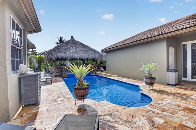 1590 SW 4TH Circle, Boca Raton, FL 33486