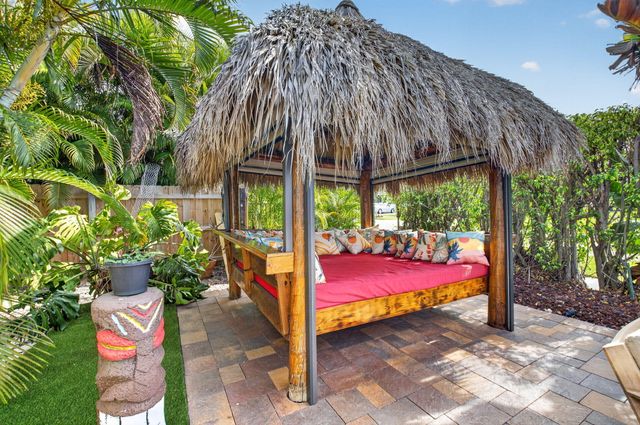 1590 SW 4TH Circle, Boca Raton, FL 33486
