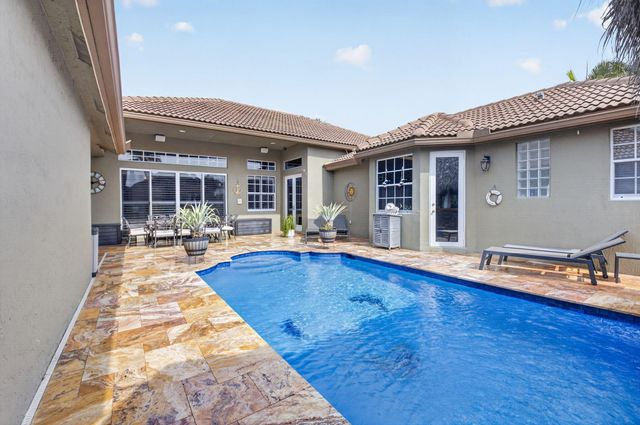 1590 SW 4TH Circle, Boca Raton, FL 33486