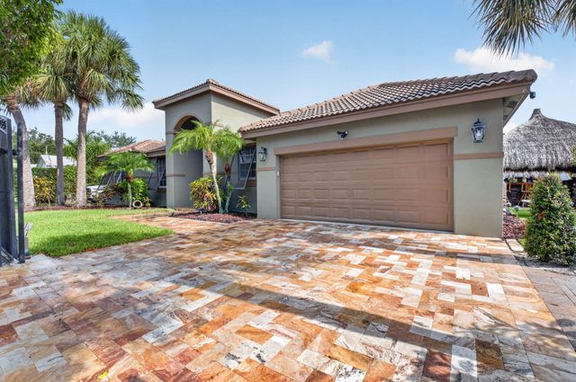 1590 SW 4TH Circle, Boca Raton, FL 33486