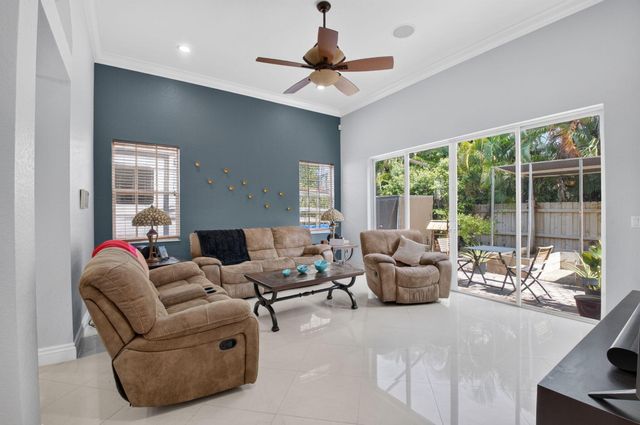 1590 SW 4TH Circle, Boca Raton, FL 33486