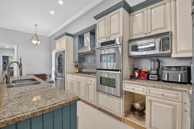 1590 SW 4TH Circle, Boca Raton, FL 33486