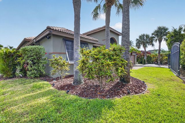 1590 SW 4TH Circle, Boca Raton, FL 33486