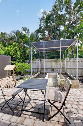 1590 SW 4TH Circle, Boca Raton, FL 33486