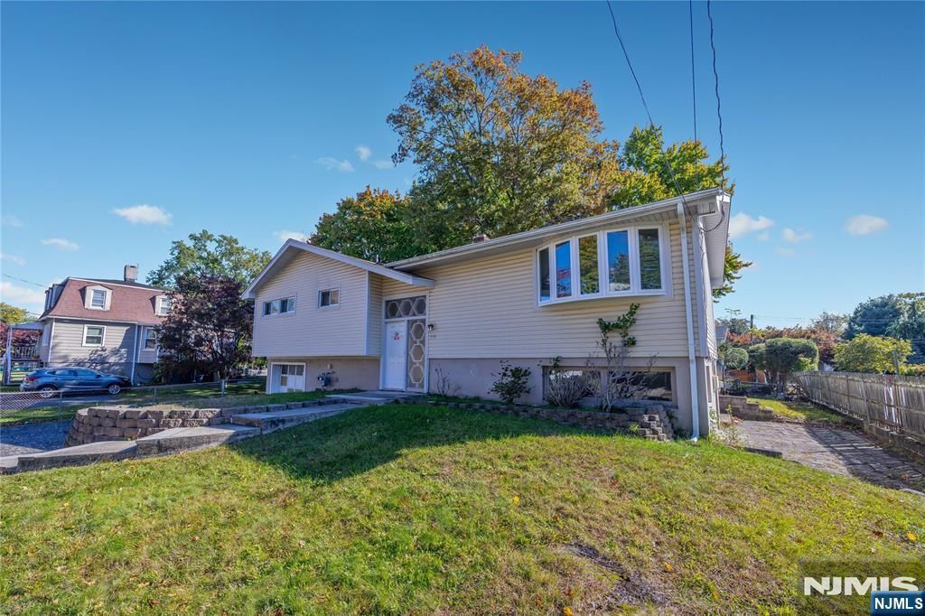 208 Washington Street, Northvale, NJ 07647