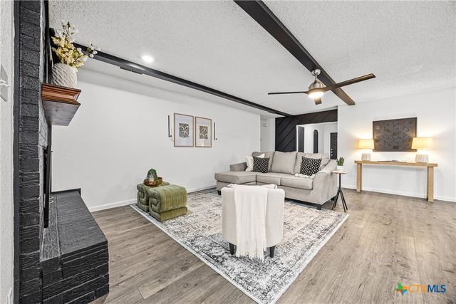 1906 Hooper Street, Killeen, TX 76543