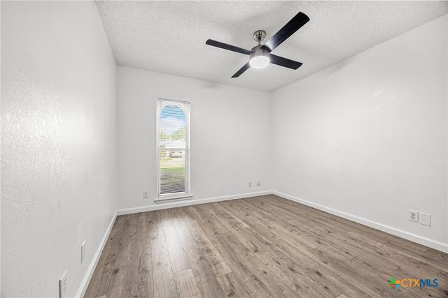 1906 Hooper Street, Killeen, TX 76543