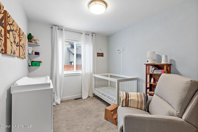 4042 N COUPLES DR, Coeur D'alene, ID 83815