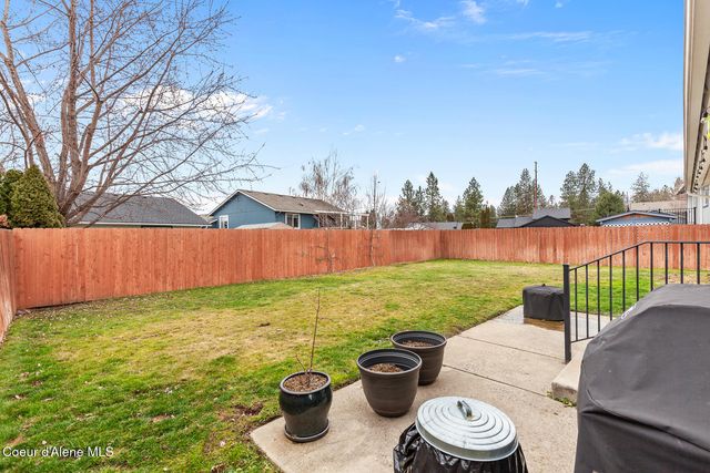 4042 N COUPLES DR, Coeur D'alene, ID 83815