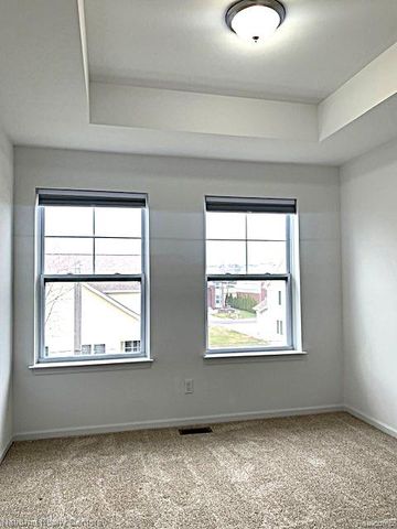 5939 Picall Drive, Troy, MI 48098