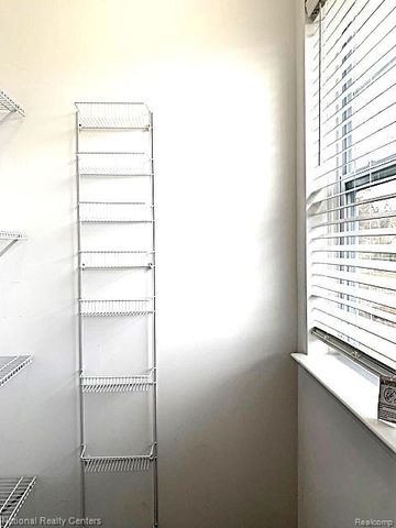 5939 Picall Drive, Troy, MI 48098