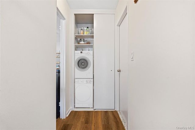 321 E 48th St Apt 9D, New York City, NY 10017