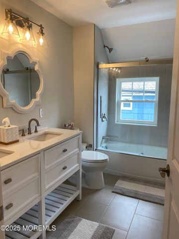 107 Woodland Avenue REAR 2ND FL, Avon-by-the-sea, NJ 07717