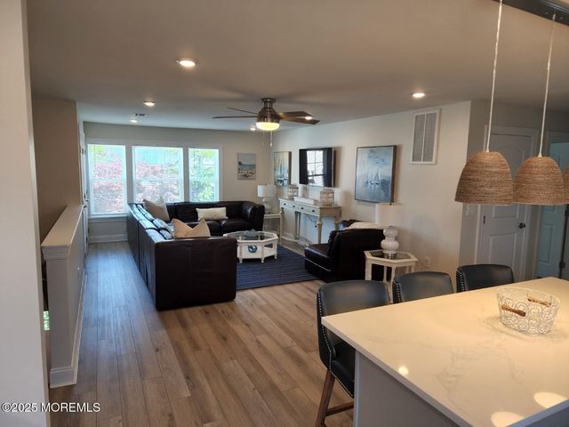 107 Woodland Avenue REAR 2ND FL, Avon-by-the-sea, NJ 07717