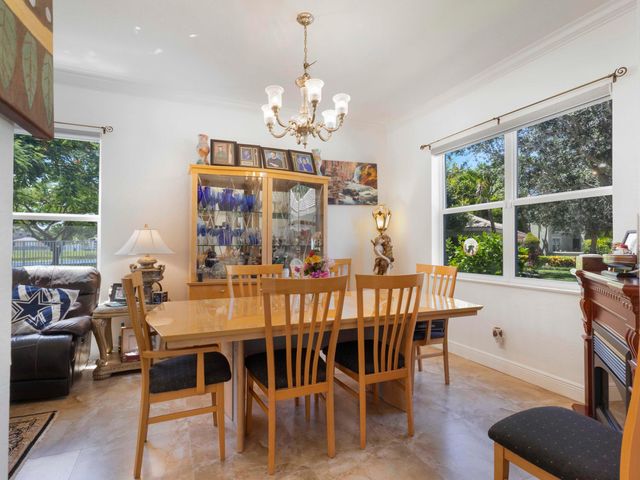 6025 Indian Forest Circle, Lake Worth, FL 33463