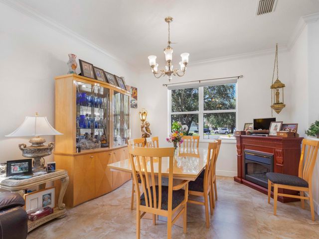 6025 Indian Forest Circle, Lake Worth, FL 33463