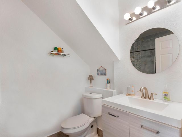 6025 Indian Forest Circle, Lake Worth, FL 33463