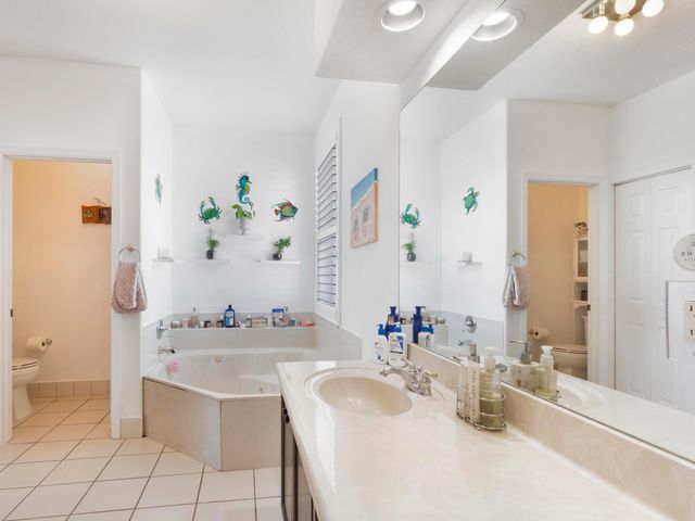 6025 Indian Forest Circle, Lake Worth, FL 33463