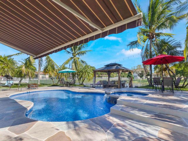 6025 Indian Forest Circle, Lake Worth, FL 33463