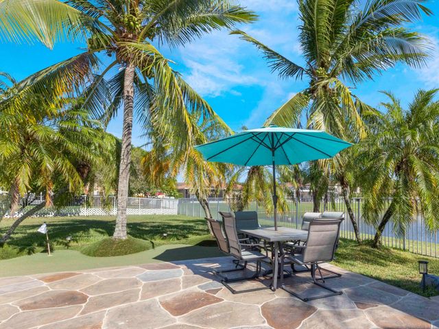 6025 Indian Forest Circle, Lake Worth, FL 33463