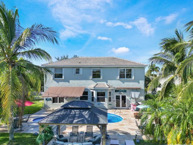 6025 Indian Forest Circle, Lake Worth, FL 33463