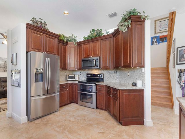 6025 Indian Forest Circle, Lake Worth, FL 33463